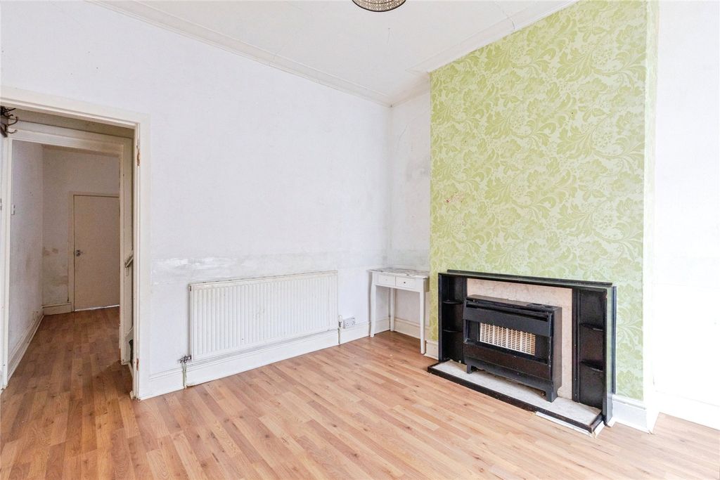 Property photo 3 of 15 Picture No. 14