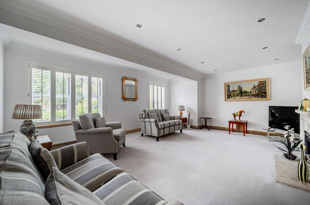 Property photo 2 of 14 1496992-1-6A71c26...