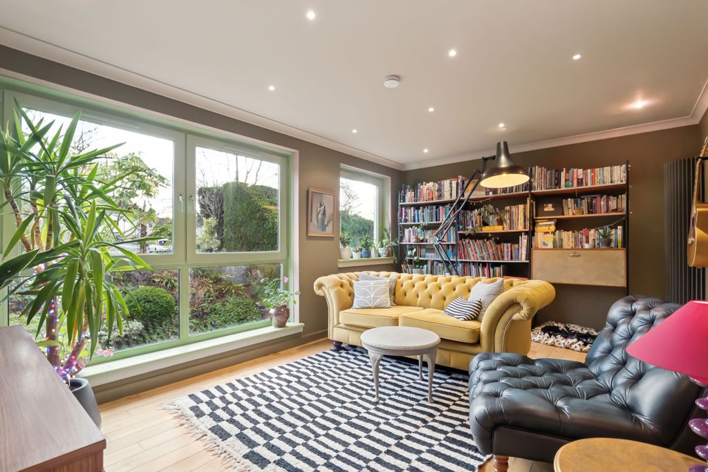 Property photo 2 of 38