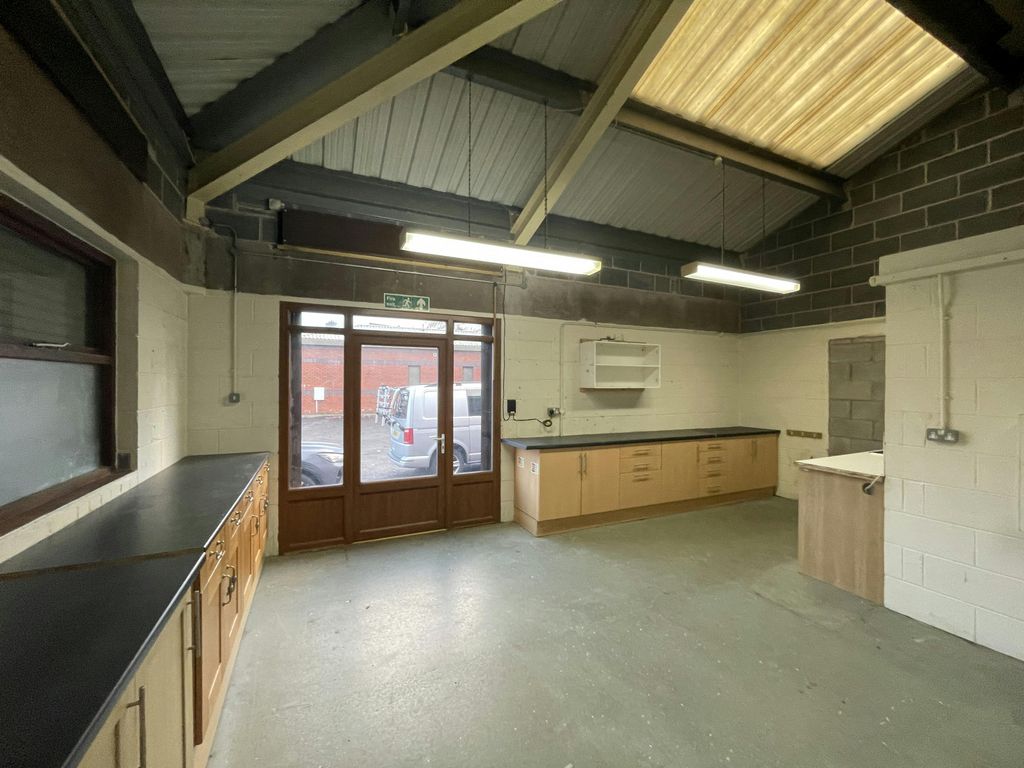 Property photo 3 of 6 Img_1527.Jpg