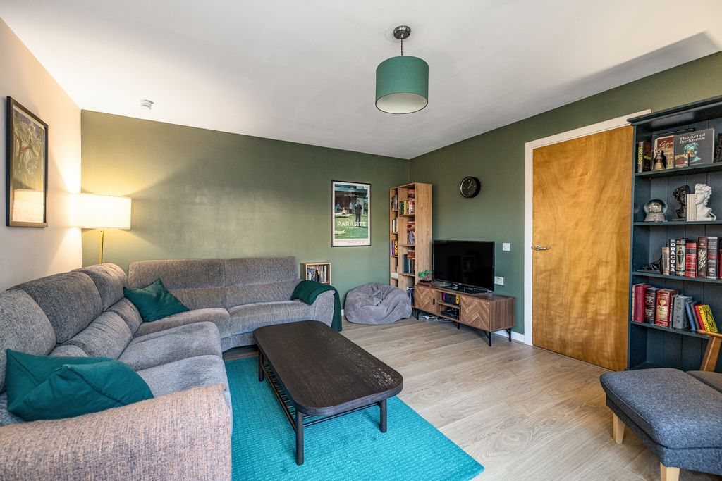 Property photo 3 of 9 Property Image 3