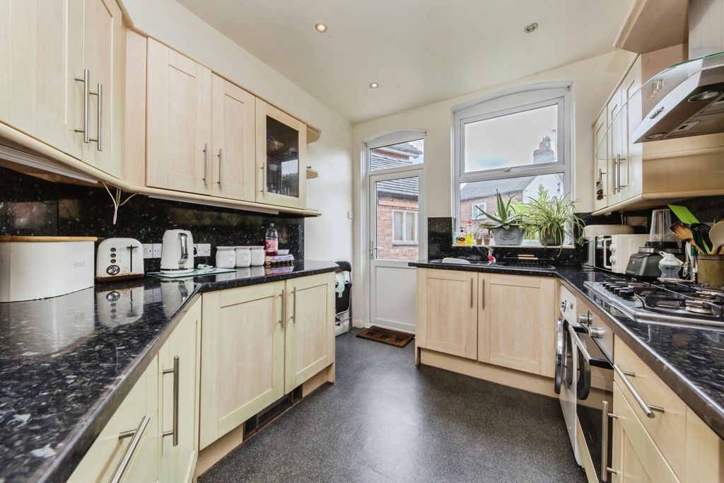 Property photo 1 of 15 Kitchen