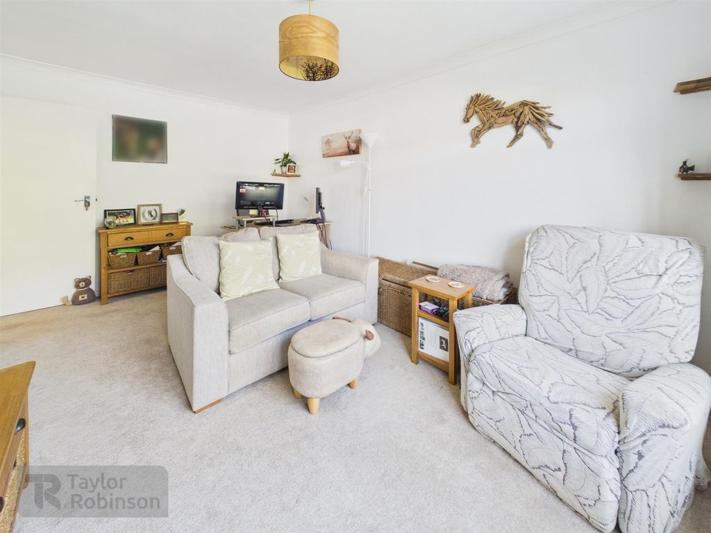 Property photo 2 of 9 Cam02600G0-Pr0711-Still012.Jpg