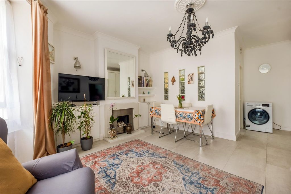 Property photo 3 of 20 6A Denmark Terrace-4.Jpg