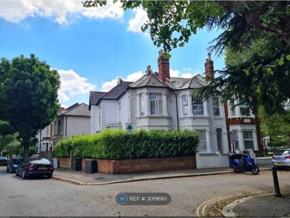 Property photo 3 of 12