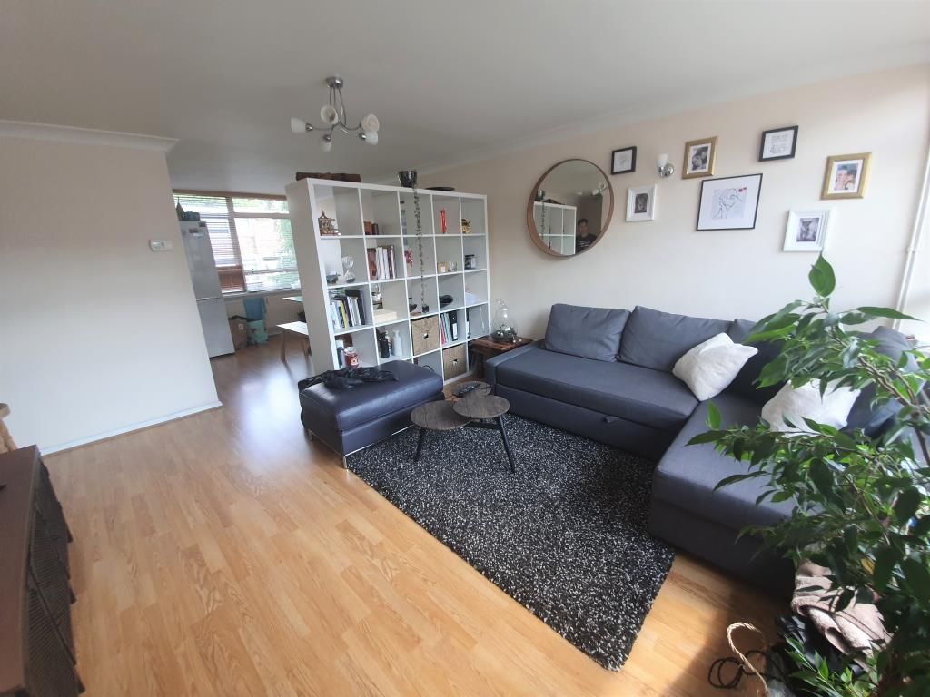 Property photo 2 of 10 Living Area