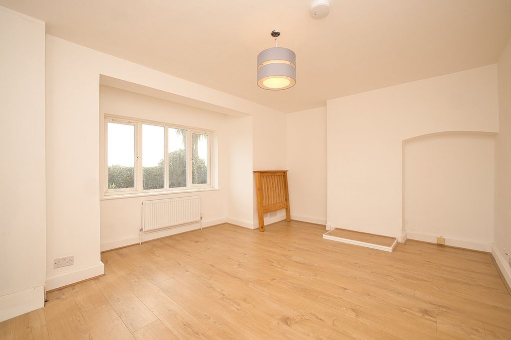 Property photo 2 of 13 Picture 2