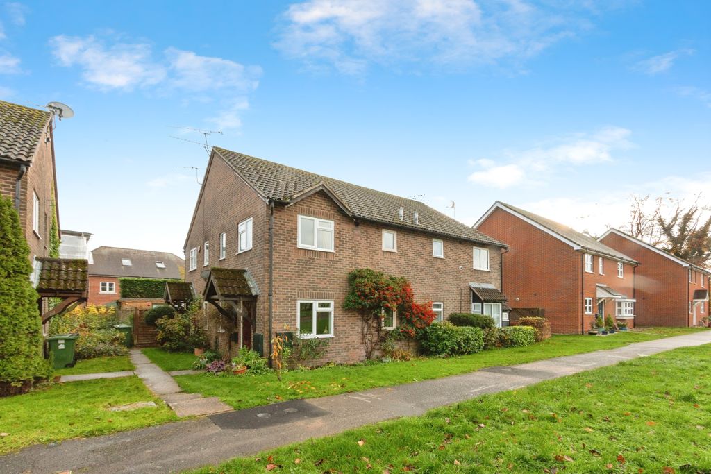 Property photo 1 of 12