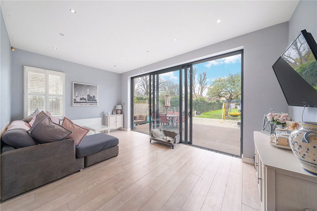 Property photo 2 of 14 Picture No. 04