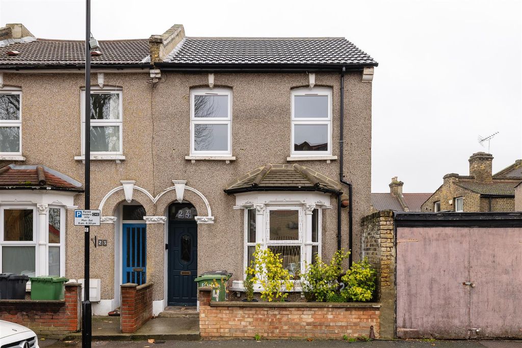 Property photo 1 of 15 Elsham Road, E11