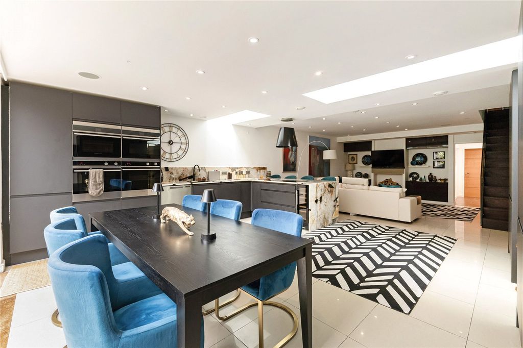 Property photo 3 of 37 Picture No. 26