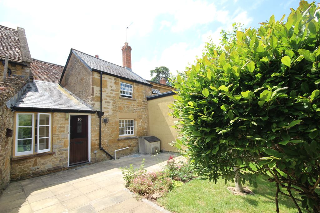 Property photo 1 of 16