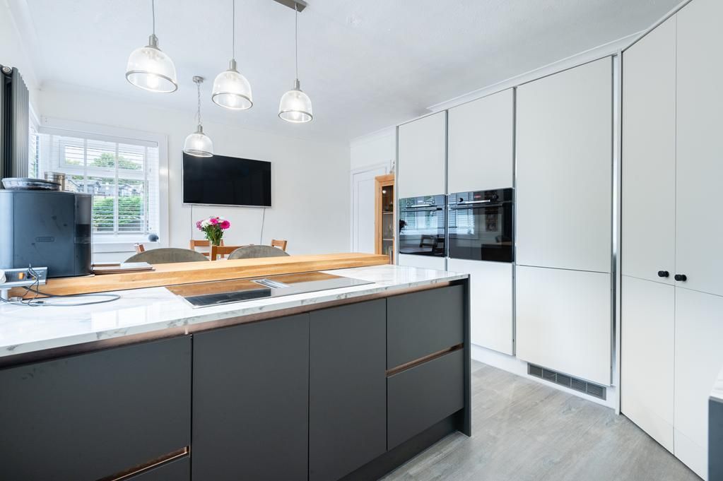 Property photo 3 of 32 Lev1494Pem Kitchen Area.Jpg