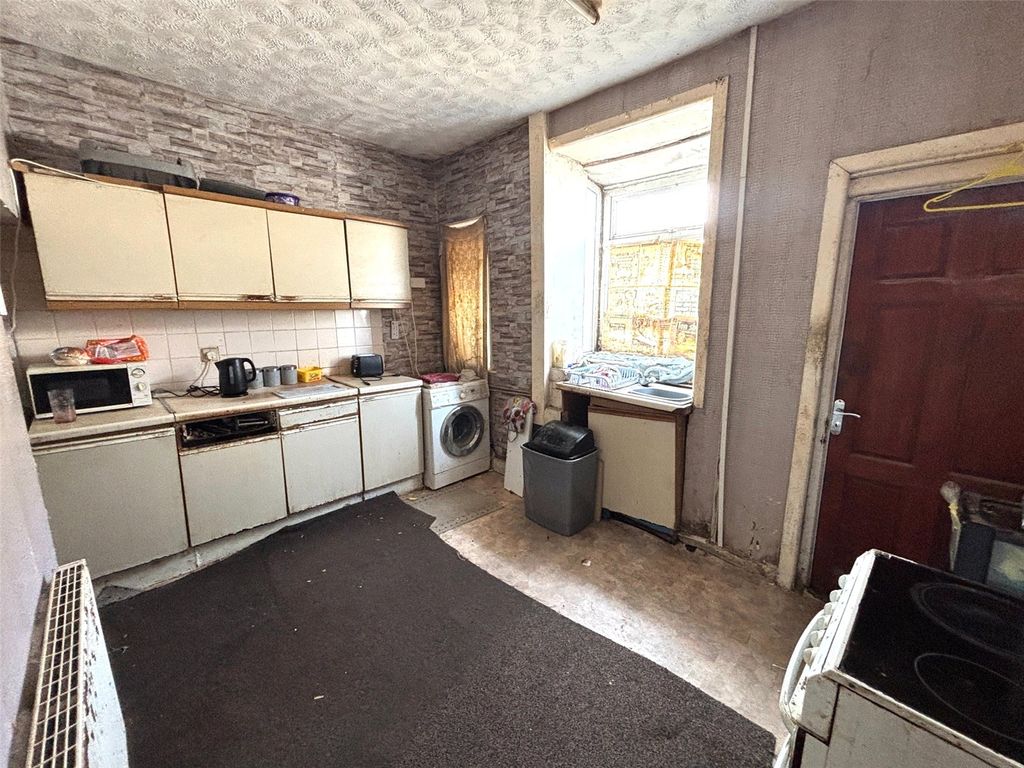Property photo 3 of 6 Picture No. 02