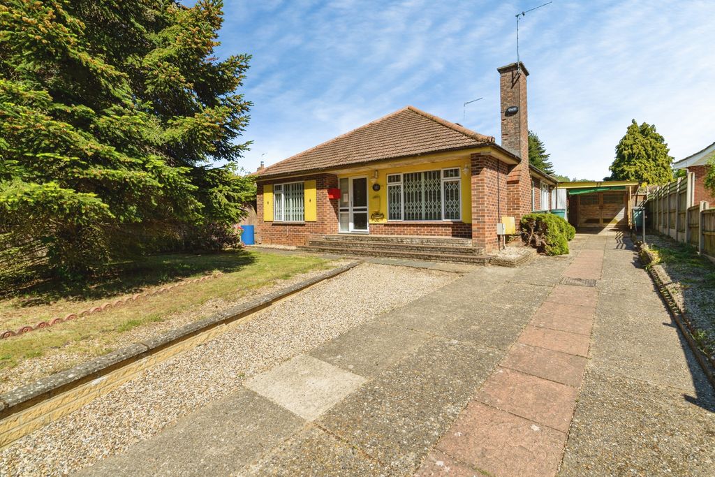 Property photo 1 of 20 Front