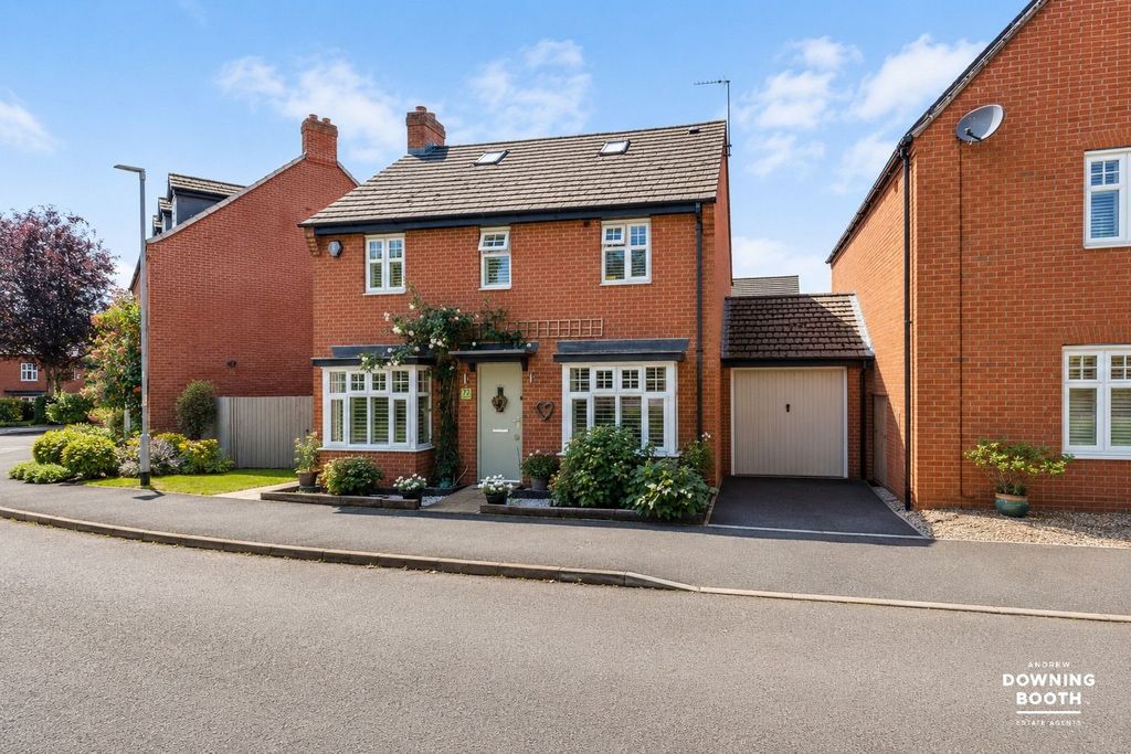 Property photo 1 of 37