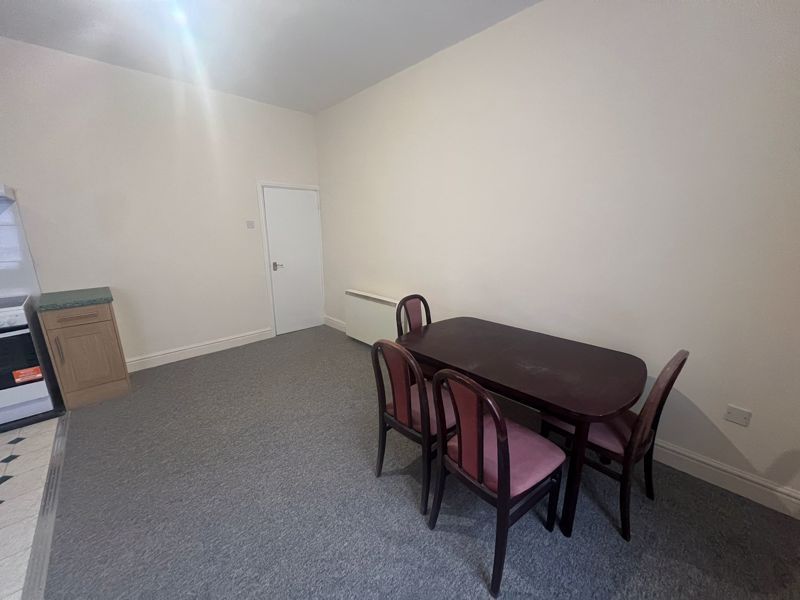 Property photo 2 of 14 Photo 9