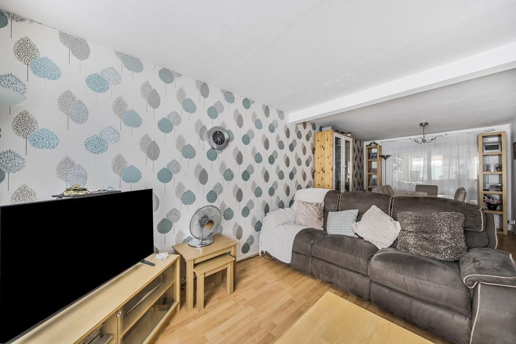 Property photo 2 of 20 Living Area