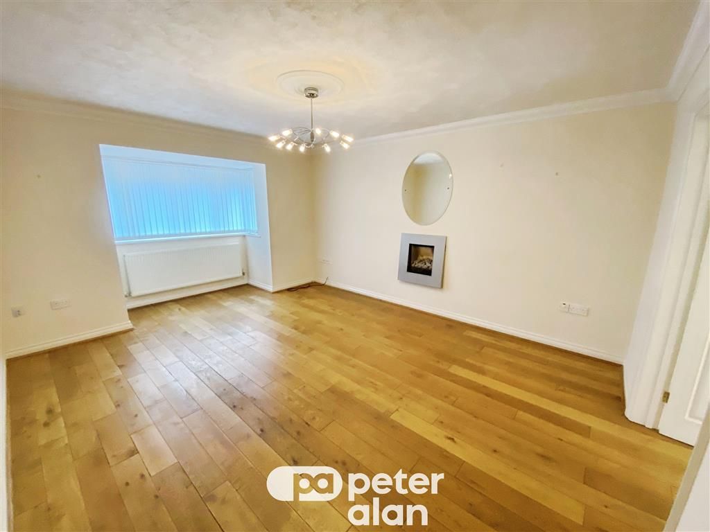 Property photo 3 of 12 Front