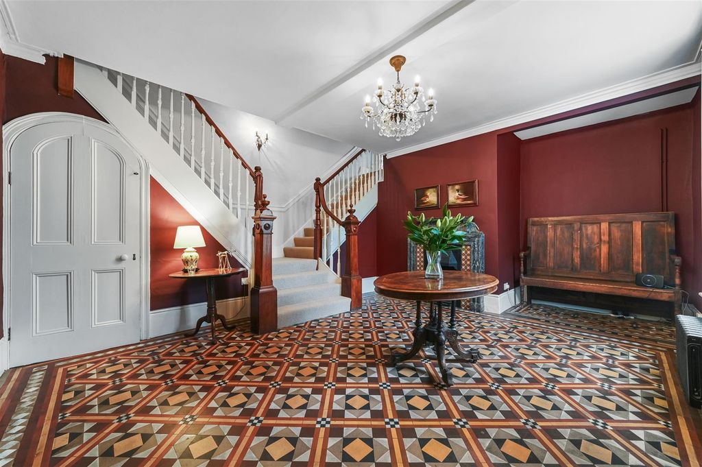 Property photo 3 of 29 Entrance Hallway