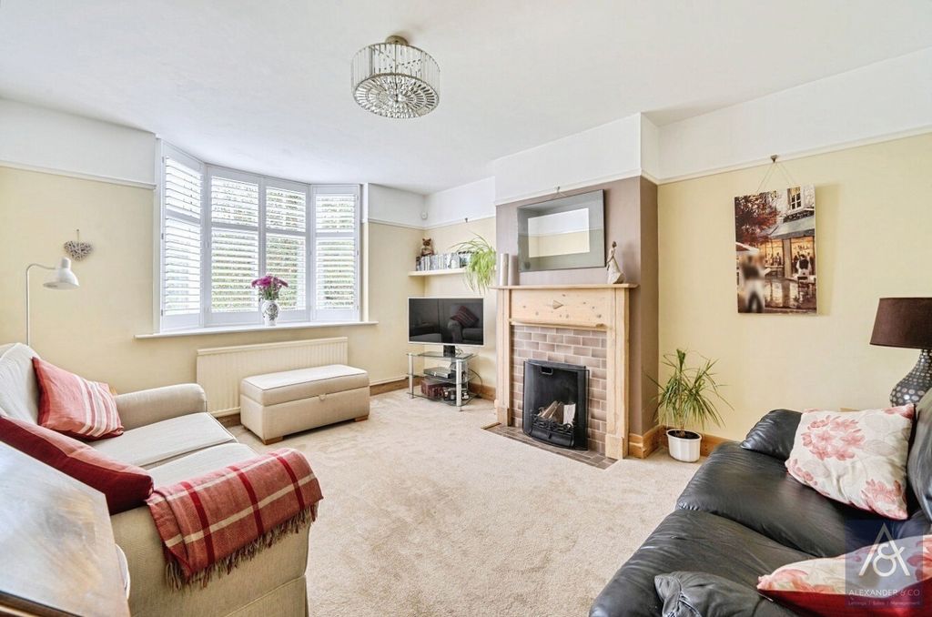Property photo 2 of 22 Pbox-Img.Jpg