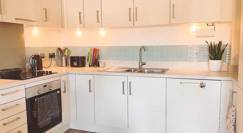 Property photo 3 of 12 Approach