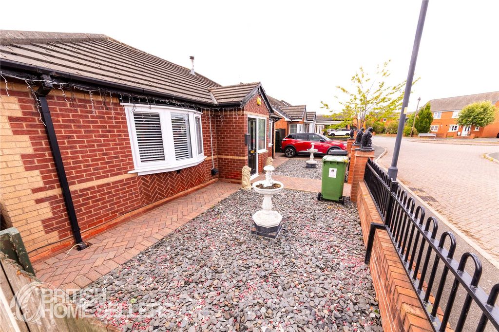 Property photo 2 of 24 2