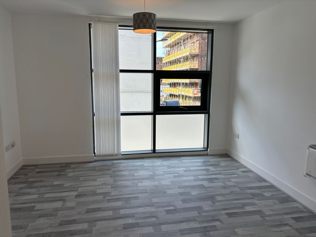 Property photo 3 of 14 Living Room