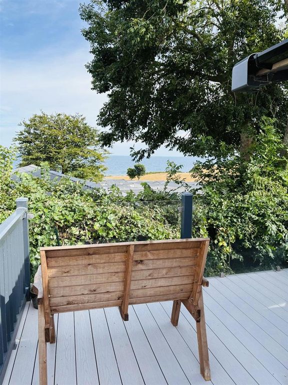 Property photo 2 of 55 Veranda