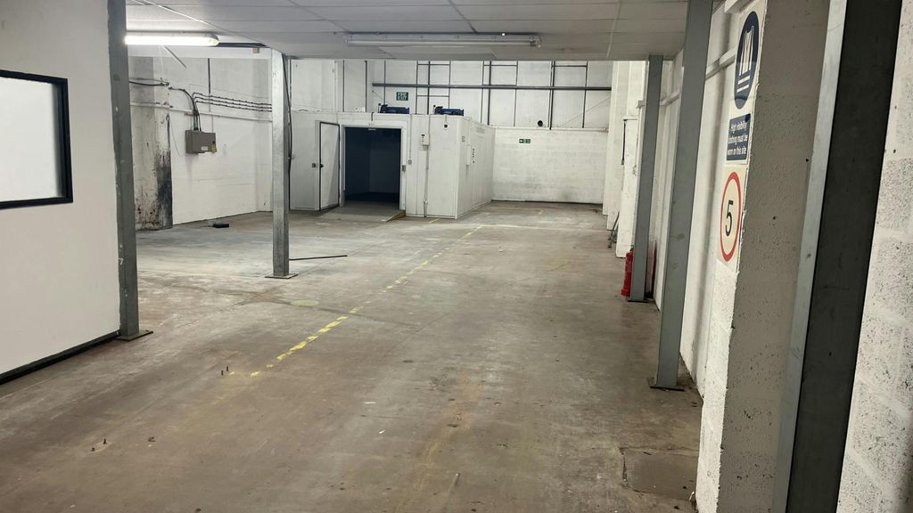 Property photo 3 of 7 1.Jpg