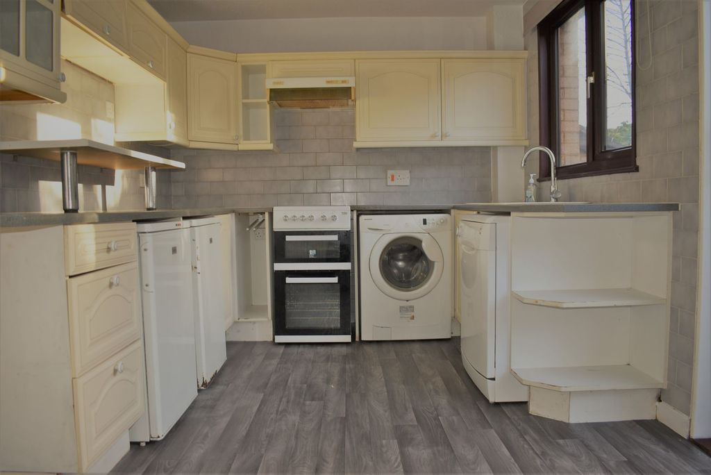 Property photo 2 of 5 Not Specified