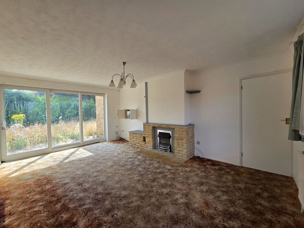 Property photo 3 of 13