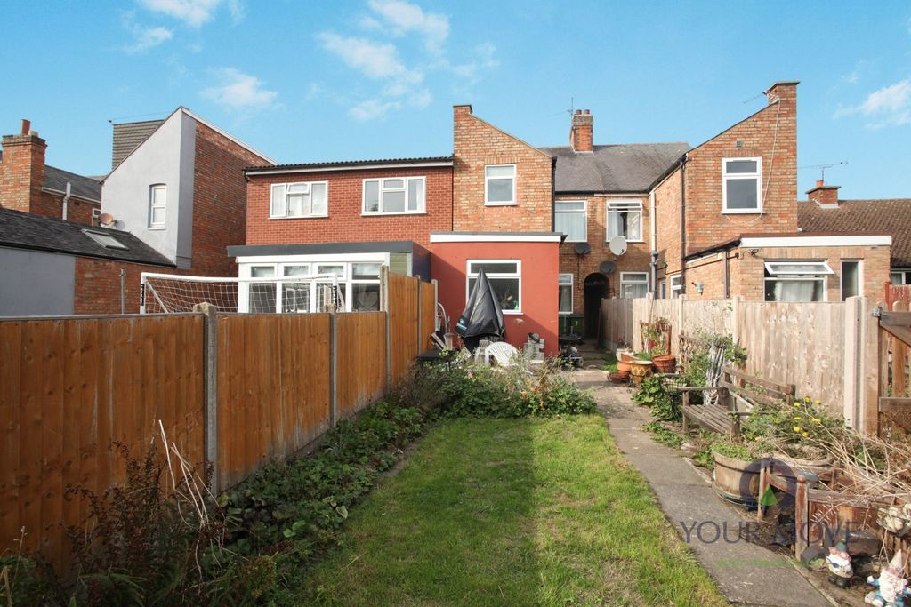 Property photo 2 of 12 Pbox-Img.Jpg