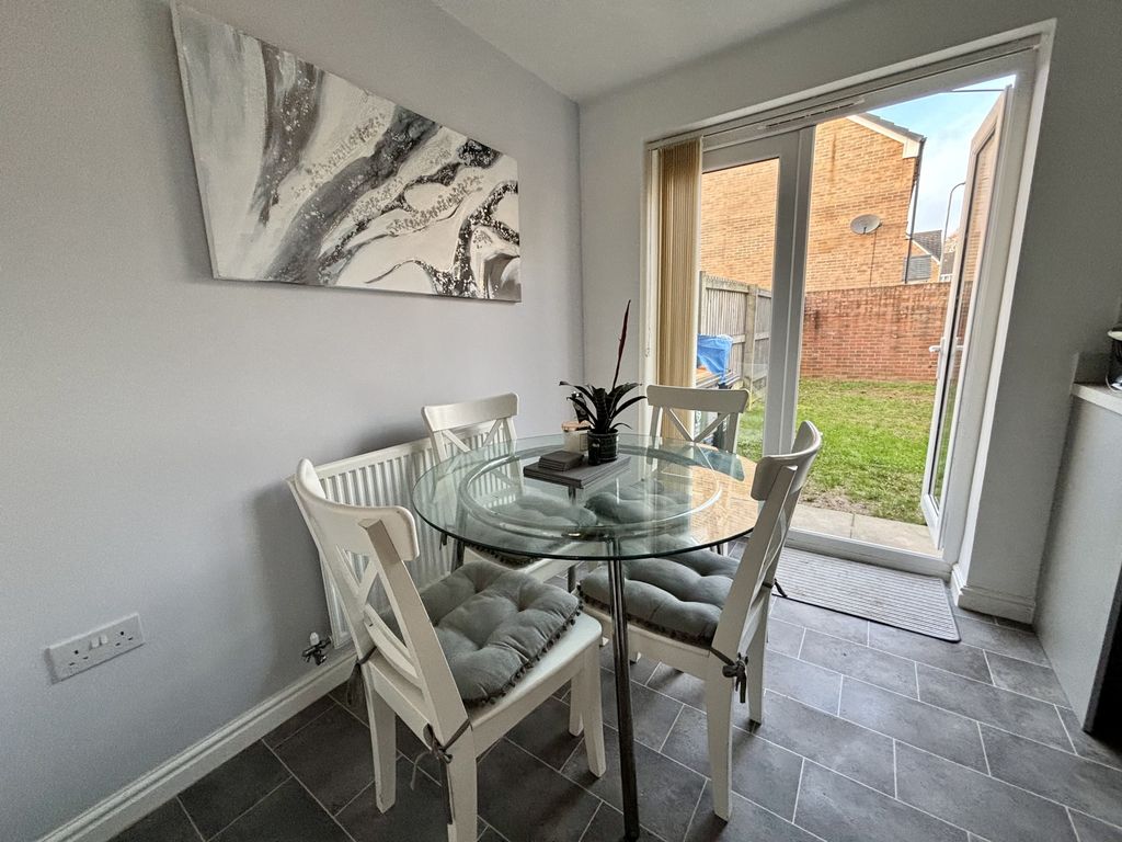 Property photo 3 of 13 Img_0479