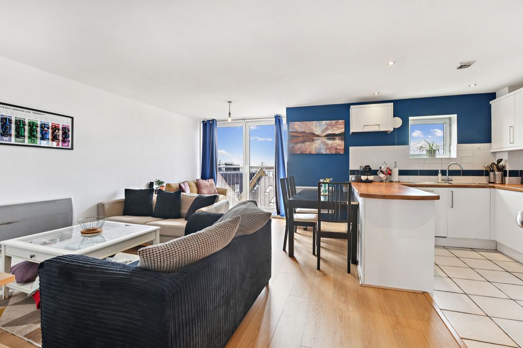 Property photo 2 of 15 Reception | Dining Area