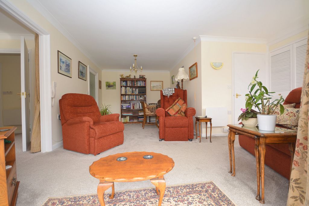 Property photo 3 of 14