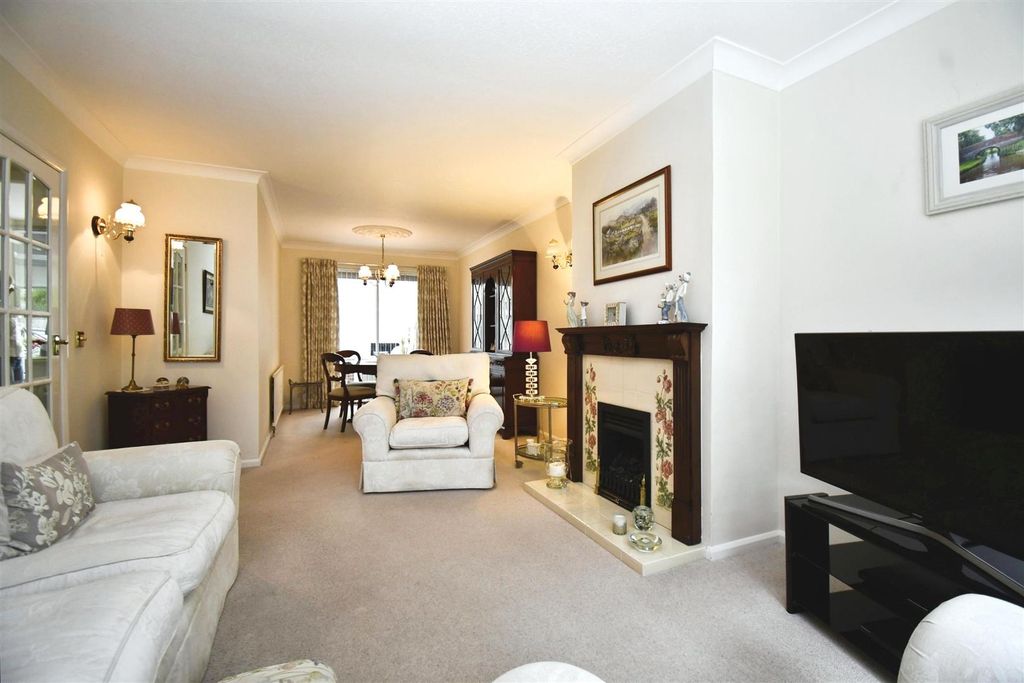Property photo 3 of 27 Through Lounge/Dining Room