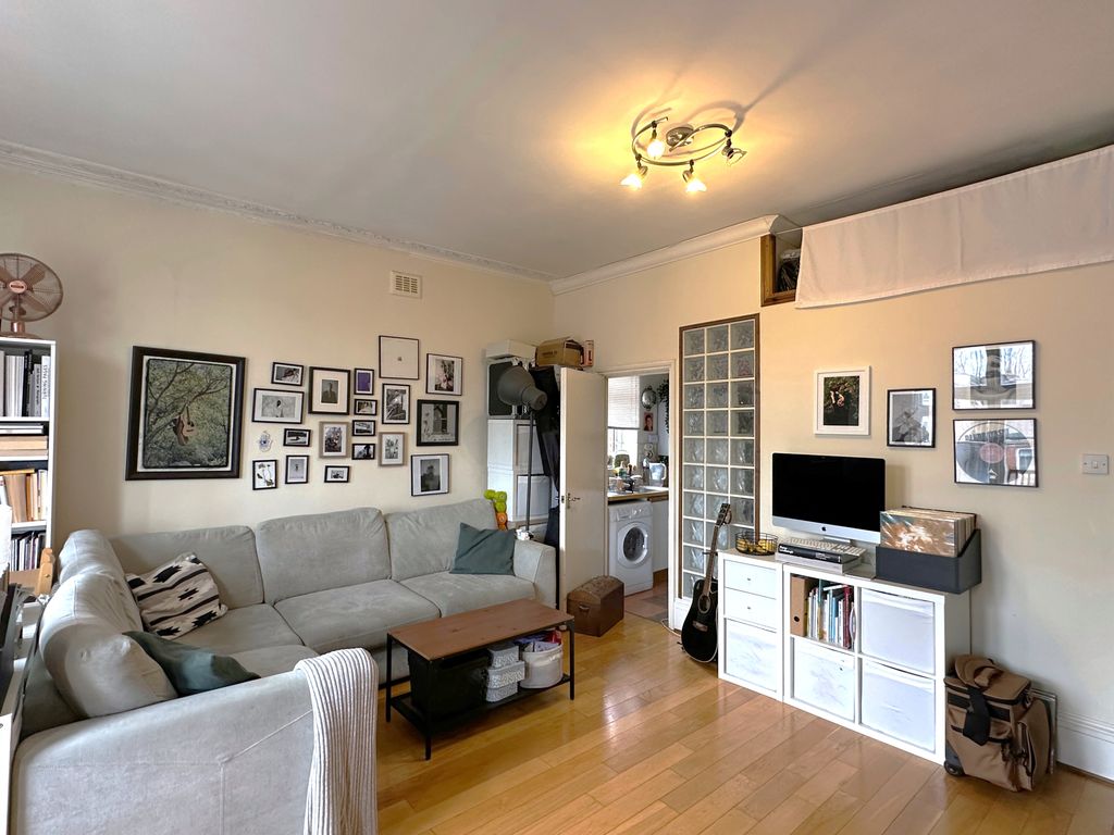 Property photo 2 of 6