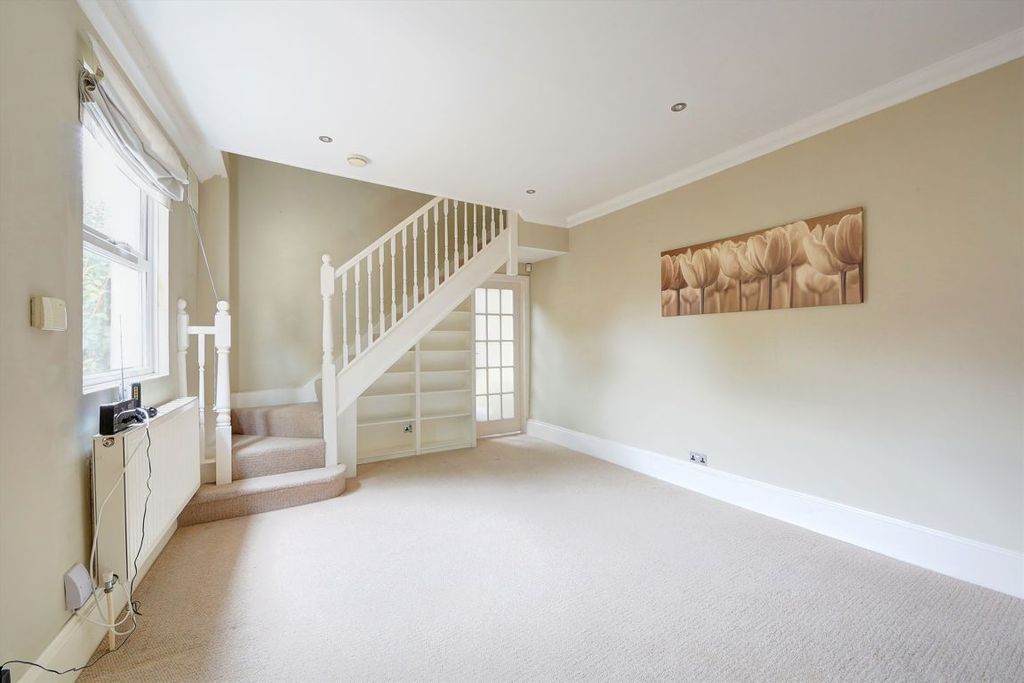Property photo 2 of 4