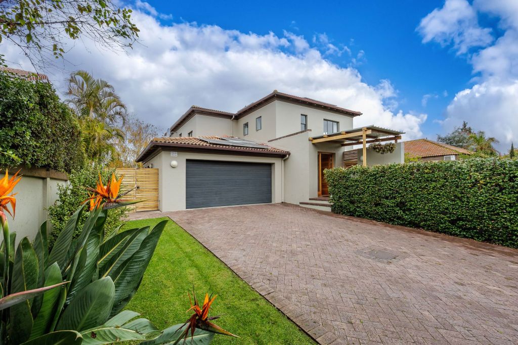 Property photo 2 of 37 Dbv1737127