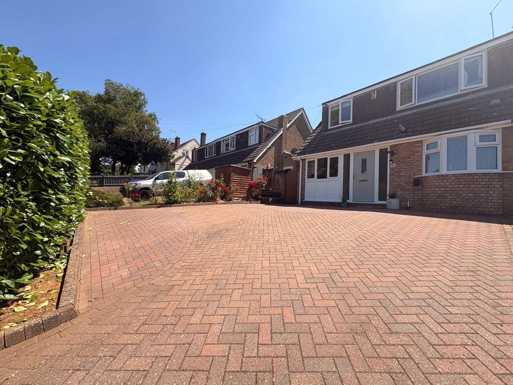 Property photo 1 of 30 Picture No. 05