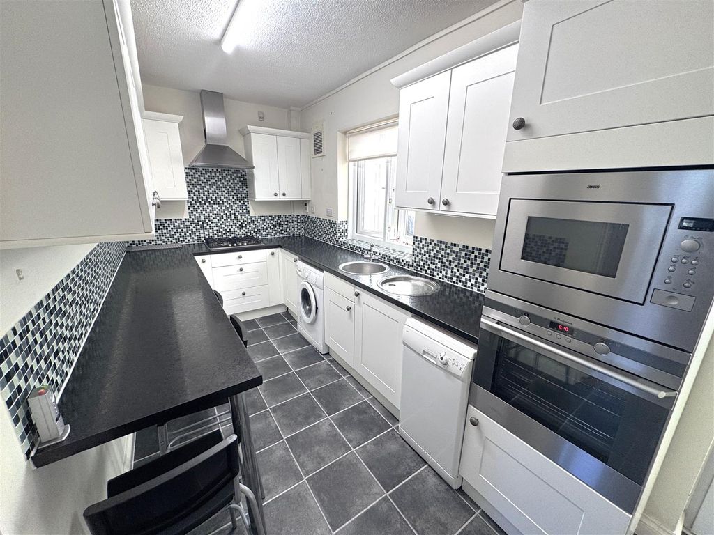 Property photo 2 of 9 Img_8950.Jpeg