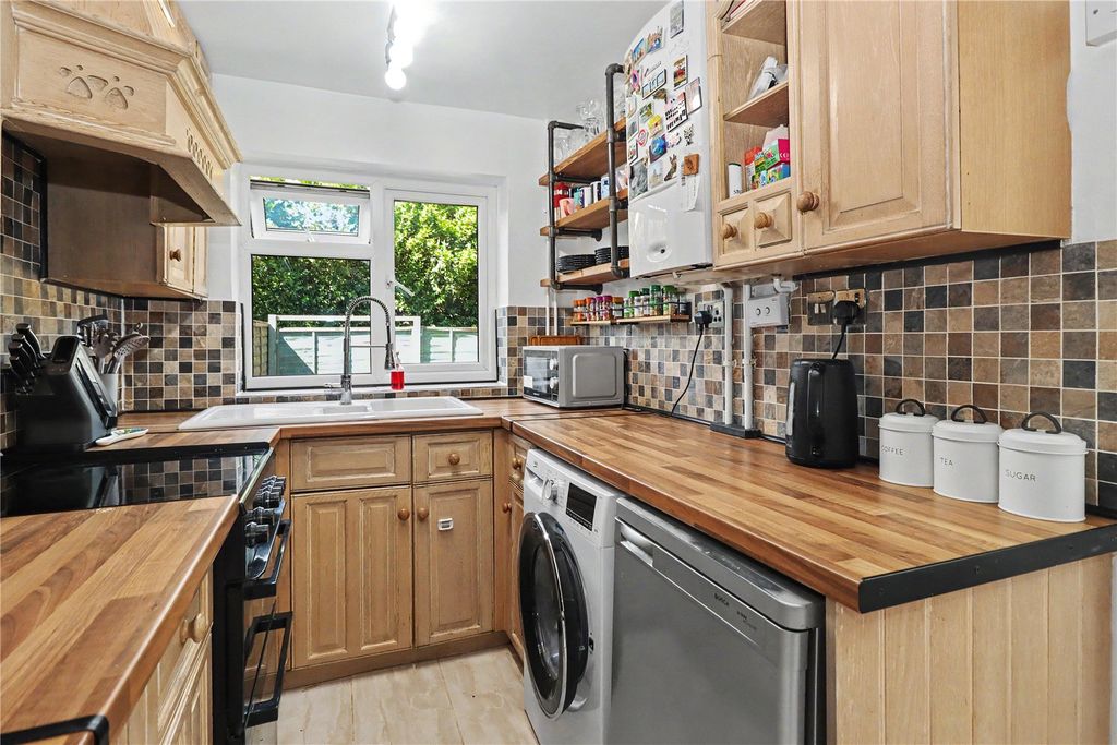 Property photo 3 of 15 Picture No. 04