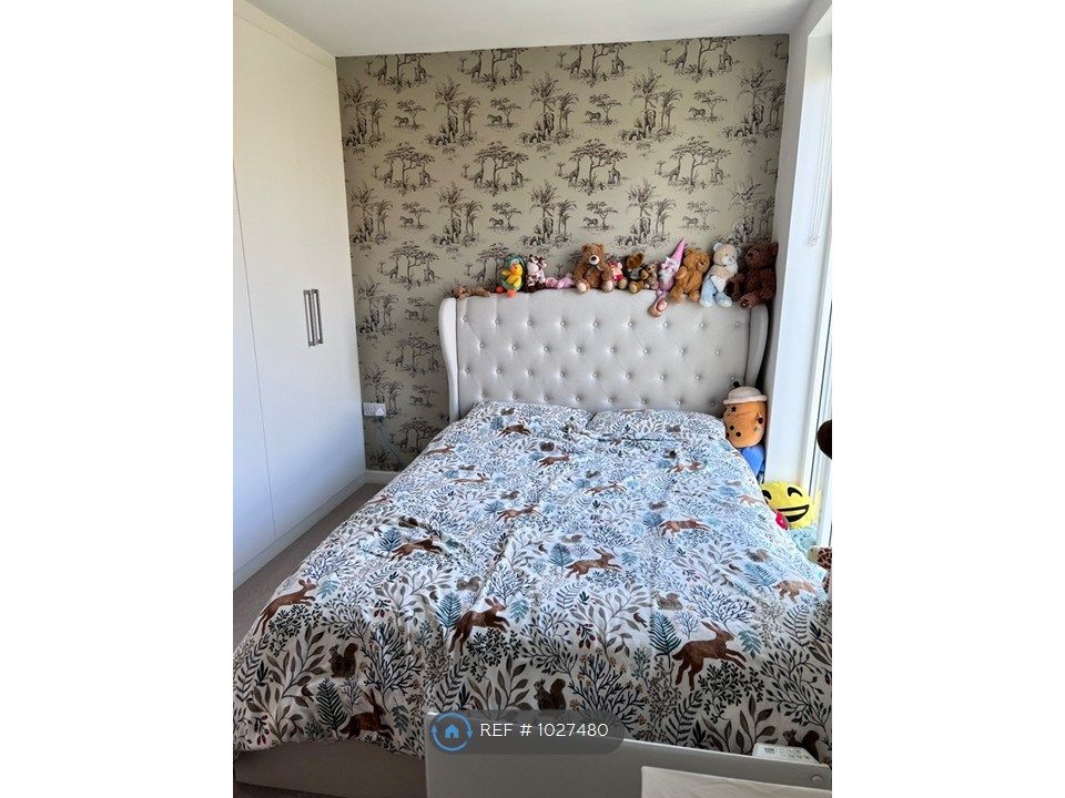 Property photo 2 of 12 Bedroom 2 - King Size Bed