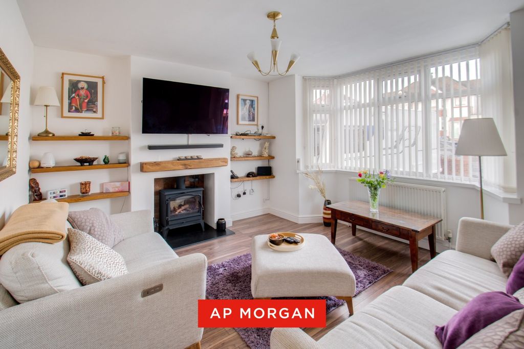 Property photo 2 of 25 Picture No. 22