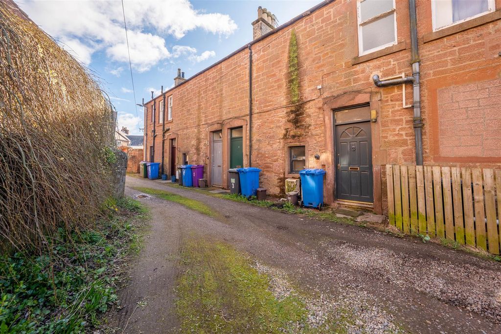 Property photo 1 of 17 Dsc00003-Hdr.Jpg