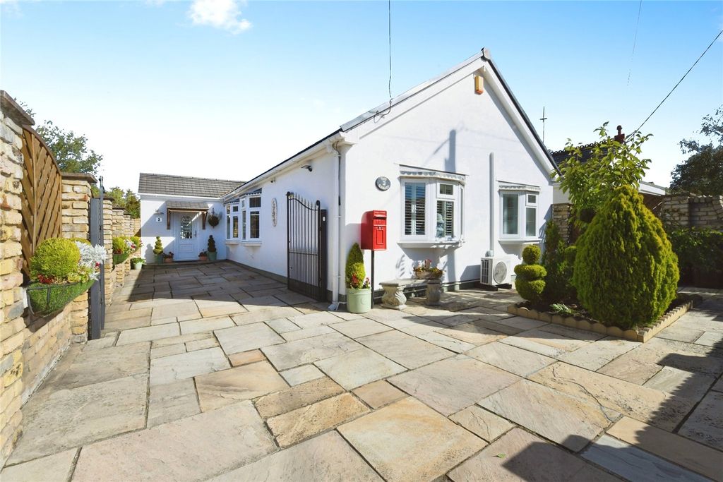 Property photo 1 of 23 Picture No. 28
