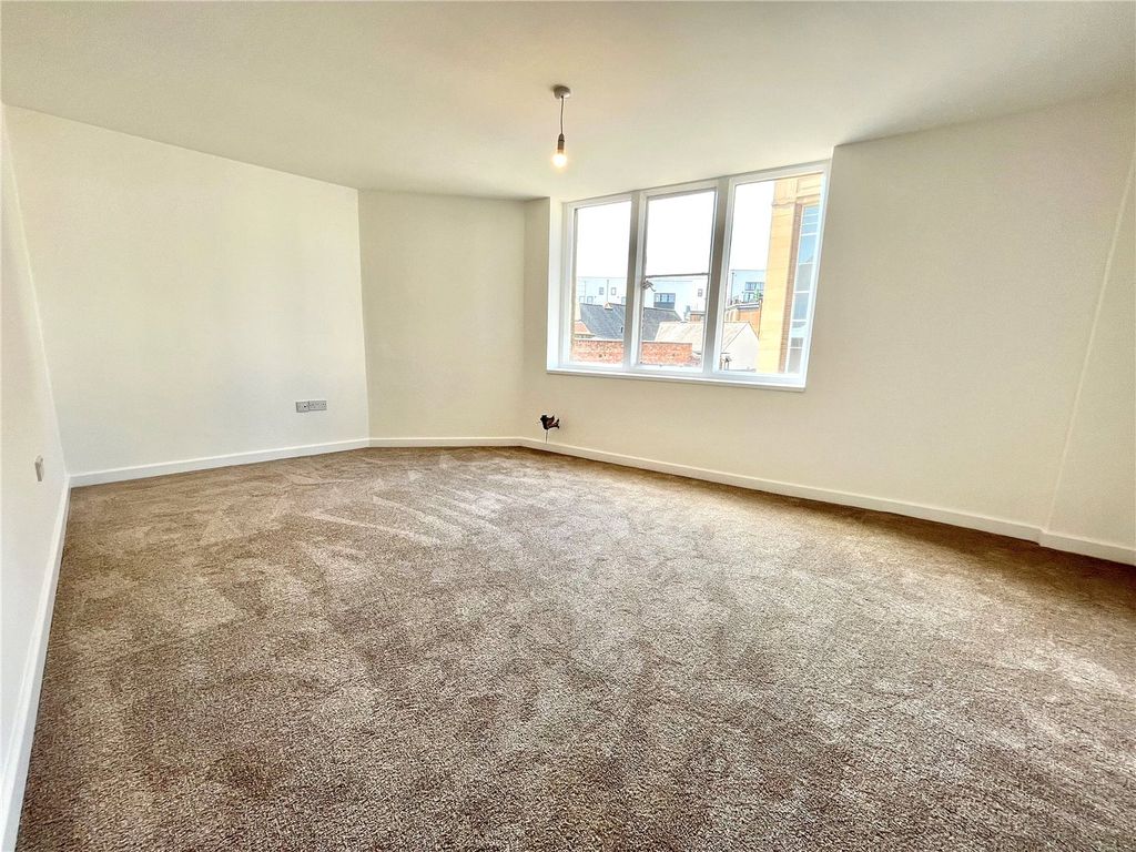 Property photo 3 of 5 Picture No. 12