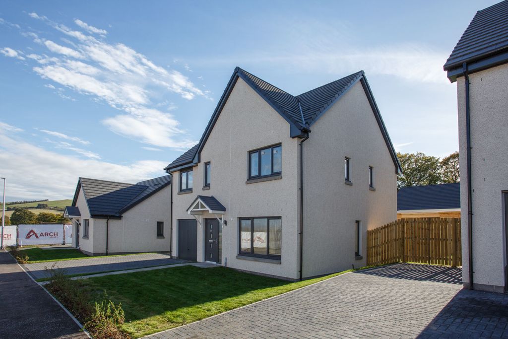 Property photo 2 of 15