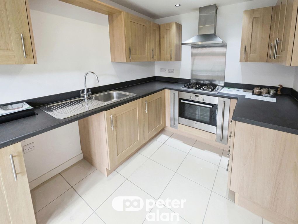 Property photo 2 of 13 Image